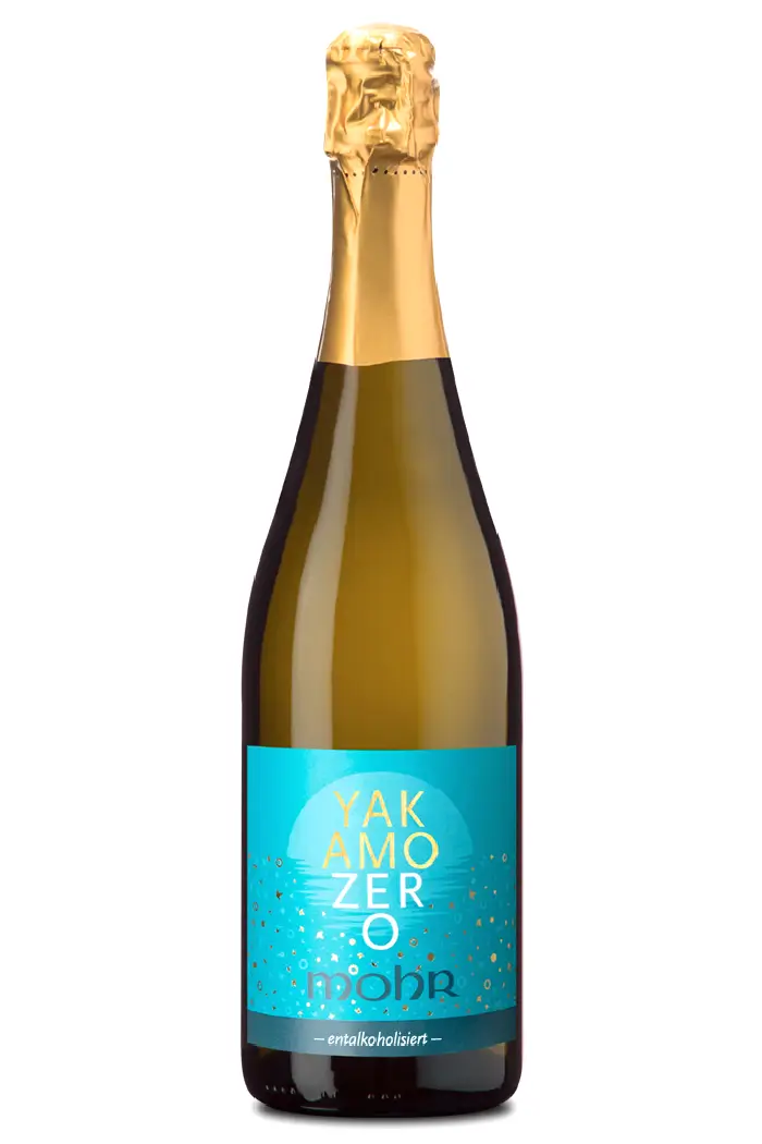 Yakamozero alkoholfri mousserende vin. Frisk, let og super aromatisk. Yakamozero byder på fine noter af citrus og fersken, suppleret af en behagelig krydret urtetone og en livlig syre. En alkoholfri nydelse med flot balance og virkelig god drikkeglæde.